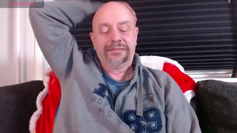 MrLazy online show from January 4, 3:49 pm