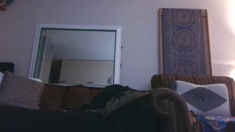 Snapshot of hardontstop chatting on February 25, 11:44 pm RockSolidStock online show from February 25, 11:44 pm