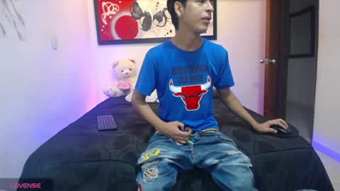 Andres Dean online show from June 17, 8:54 pm