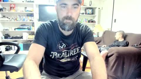 hardworkertn online show from February 27, 5:46 pm