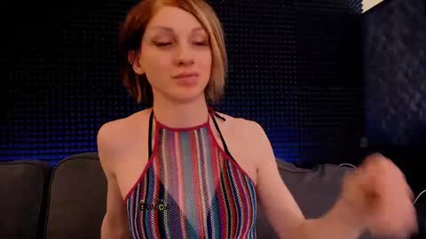 Miss Hardy online show from May 10, 11:04 am