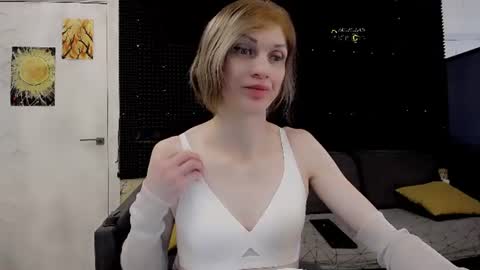 Miss Hardy online show from July 26, 5:37 am