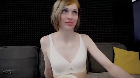 Miss Hardy online show from July 30, 4:22 am