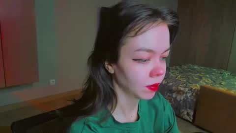 Snapshot of haribo_asmr chatting on January 7, 10:11 am Miss Hari online show from January 7, 10:11 am