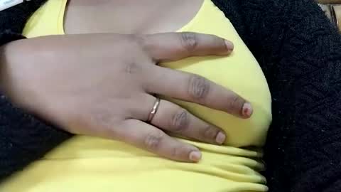 Snapshot of harleensexy26 chatting on February 17, 5:58 am Sweety online show from February 17, 5:58 am