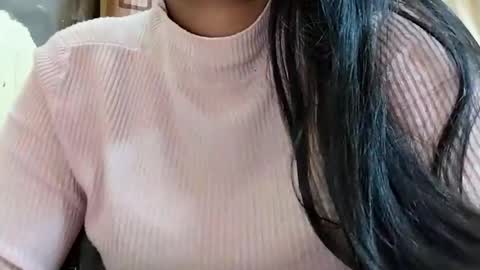 Snapshot of harleensexy26 chatting on March 10, 7:29 pm Sweety online show from March 10, 7:29 pm