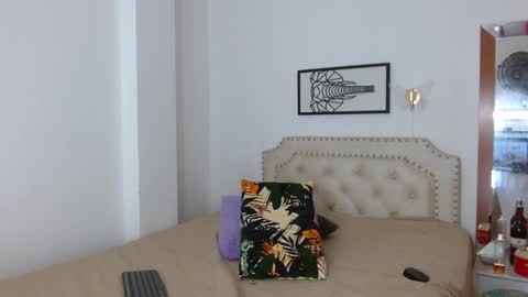 Snapshot of harlen_susej chatting on February 24, 12:08 am online show from February 24, 12:08 am