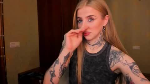 Julia online show from November 8, 5:40 am