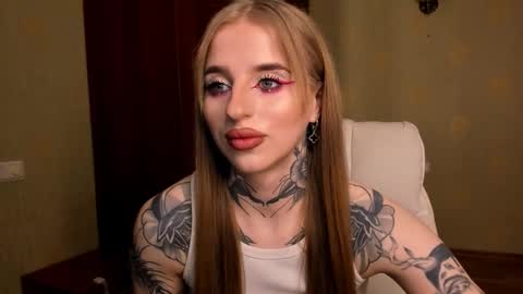 Julia online show from March 10, 5:34 am