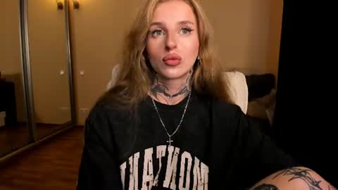 Julia online show from August 1, 5:50 am