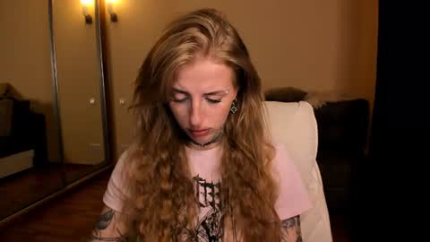 Julia online show from August 2, 5:17 am