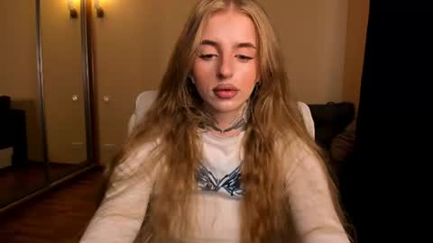Julia online show from August 3, 5:28 am