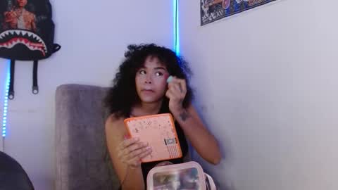 harley_quinnn111 online show from February 23, 9:45 pm