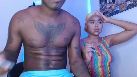 harley_quinnn111 online show from April 30, 6:36 pm