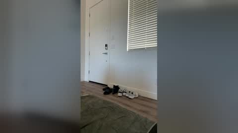 Snapshot of harleydson chatting on February 9, 8:13 pm Harley Dawson online show from February 9, 8:13 pm