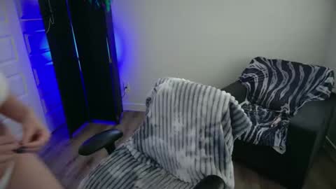 Snapshot of harleydson chatting on March 2, 8:04 pm Harley Dawson online show from March 2, 8:04 pm