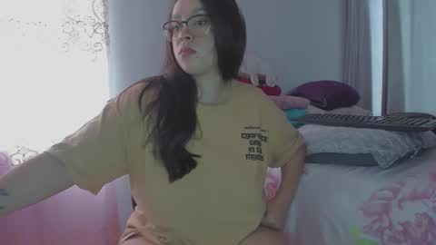 Snapshot of harleynapier chatting on February 25, 8:51 pm Natii online show from February 25, 8:51 pm