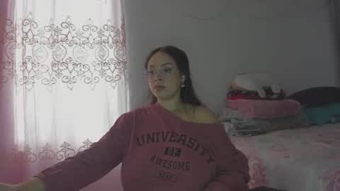 Snapshot of harleynapier chatting on March 18, 7:39 pm Natii online show from March 18, 7:39 pm