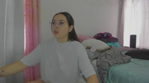 Natii  online show from May 3, 2:01 pm