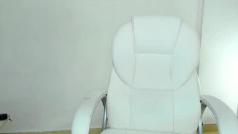 Snapshot of harleyqueen_robbie chatting on September 13, 8:41 pm harleyqueen_robbie online show from September 13, 8:41 pm