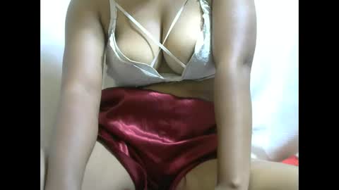 Snapshot of harmalie chatting on January 9, 12:13 am harmalie online show from January 9, 12:13 am