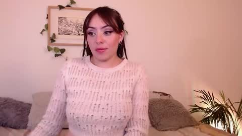 Snapshot of harmonyy01 chatting on January 14, 5:19 am Harmony Please help me to reach 100 thumbs up online show from January 14, 5:19 am