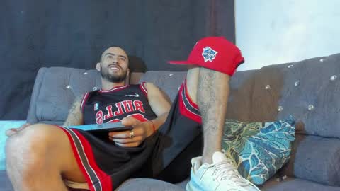 Snapshot of harold_999 chatting on April 7, 6:52 pm harold_999 online show from April 7, 6:52 pm