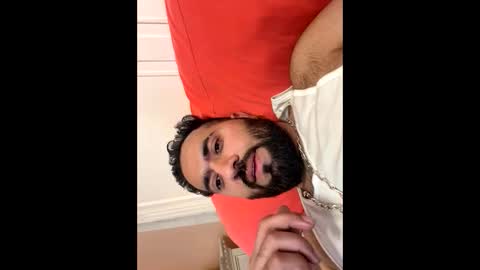 Snapshot of harry11009 chatting on December 3, 1:13 am harry11009 online show from December 3, 1:13 am