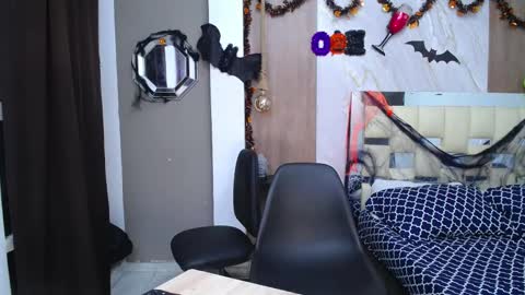 Harry online show from October 31, 6:53 pm