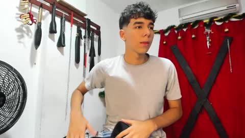 Harry online show from December 8, 7:43 pm