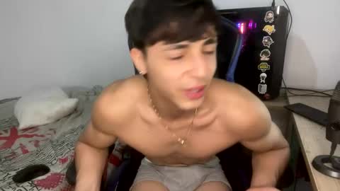 Snapshot of harry_p01 chatting on February 7, 2:29 am harry_p01 online show from February 7, 2:29 am