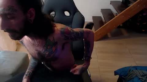 OMAR online show from December 28, 8:25 pm