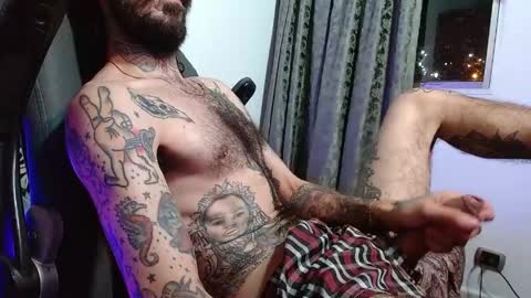 Snapshot of harry_reems_ chatting on June 1, 8:05 am OMAR online show from June 1, 8:05 am