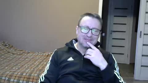 Snapshot of harrysnake chatting on December 3, 6:48 am HarrySnake online show from December 3, 6:48 am