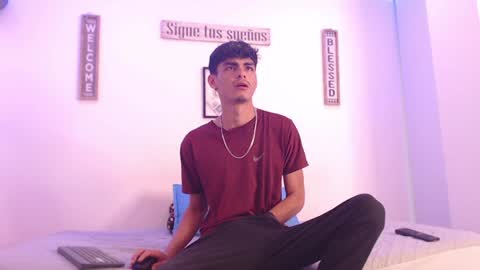 Snapshot of harrythomson1 chatting on December 26, 10:09 pm harry thomson online show from December 26, 10:09 pm