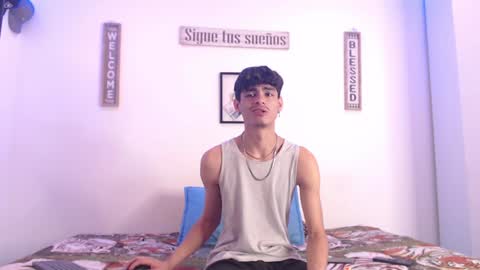 Snapshot of harrythomson1 chatting on January 14, 5:30 am harry thomson online show from January 14, 5:30 am