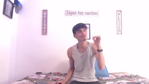 Snapshot of harrythomson1 chatting on January 14, 1:49 pm harry thomson online show from January 14, 1:49 pm