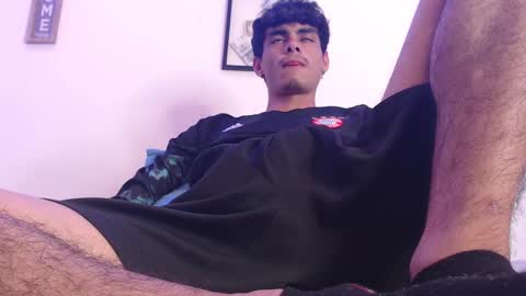 Snapshot of harrythomson1 chatting on February 12, 11:20 pm harry thomson online show from February 12, 11:20 pm