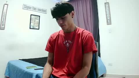 Snapshot of harrythomson1 chatting on May 29, 1:42 pm harry thomson online show from May 29, 1:42 pm