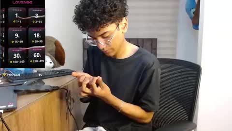 Snapshot of harrytwink18 chatting on September 11, 5:57 pm HARRY online show from September 11, 5:57 pm