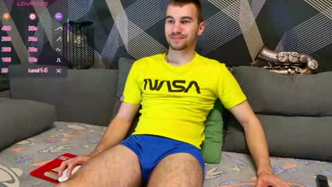 Snapshot of harvey_ren chatting on May 18, 7:09 pm Harvey online show from May 18, 7:09 pm