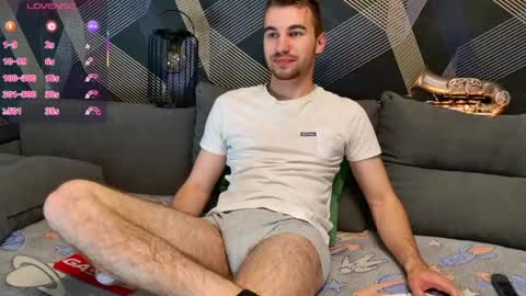 Snapshot of harvey_ren chatting on May 27, 8:39 pm Harvey online show from May 27, 8:39 pm