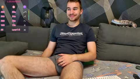 Snapshot of harvey_ren chatting on May 28, 7:33 pm Harvey online show from May 28, 7:33 pm
