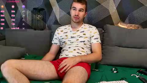 Snapshot of harvey_ren chatting on June 29, 7:47 pm Harvey online show from June 29, 7:47 pm