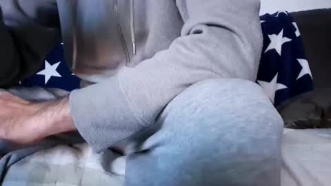 Snapshot of harylatrik chatting on November 6, 9:59 pm harylatrik online show from November 6, 9:59 pm