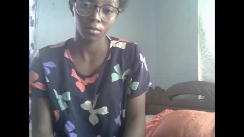Snapshot of harysette chatting on April 25, 8:39 am harysette online show from April 25, 8:39 am