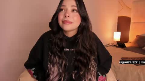 Snapshot of has_gonzalezz chatting on June 11, 4:32 am has_gonzalezz online show from June 11, 4:32 am