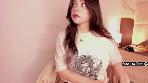 Snapshot of has_gonzalezz chatting on June 18, 5:30 am has_gonzalezz online show from June 18, 5:30 am