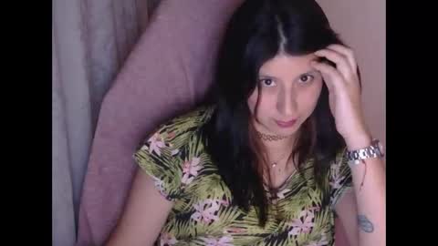 Snapshot of hasley_bbylee chatting on May 15, 11:23 pm lady online show from May 15, 11:23 pm