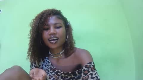 hasleyinah online show from May 11, 9:59 am